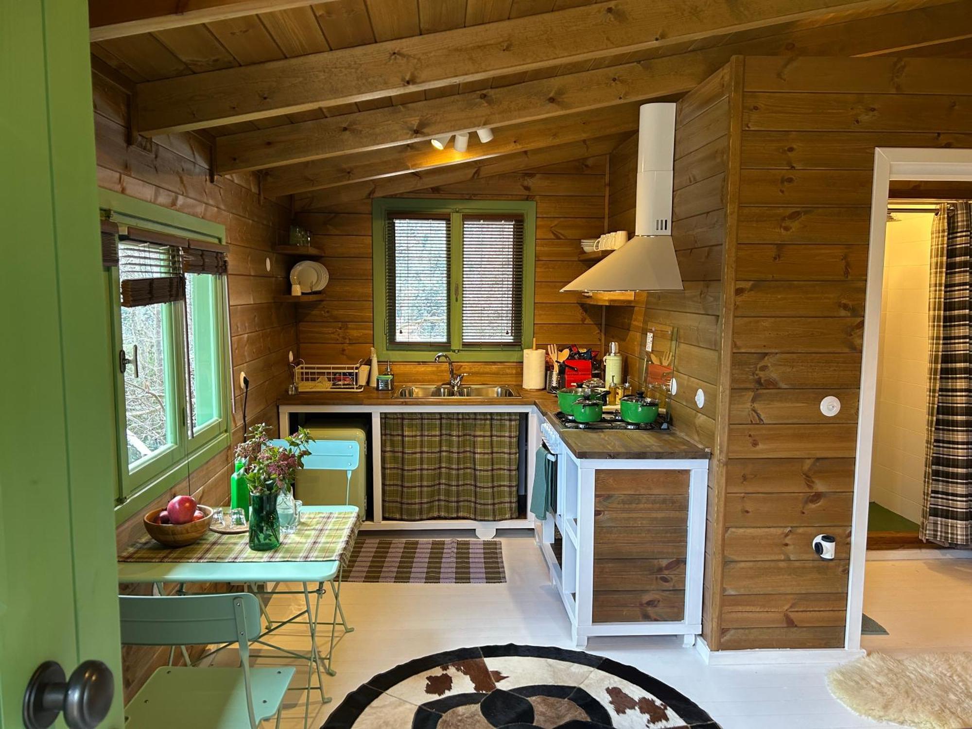 Гостьовий будинок Vasilikia Mountain Farm & Retreat Павліані Екстер'єр фото