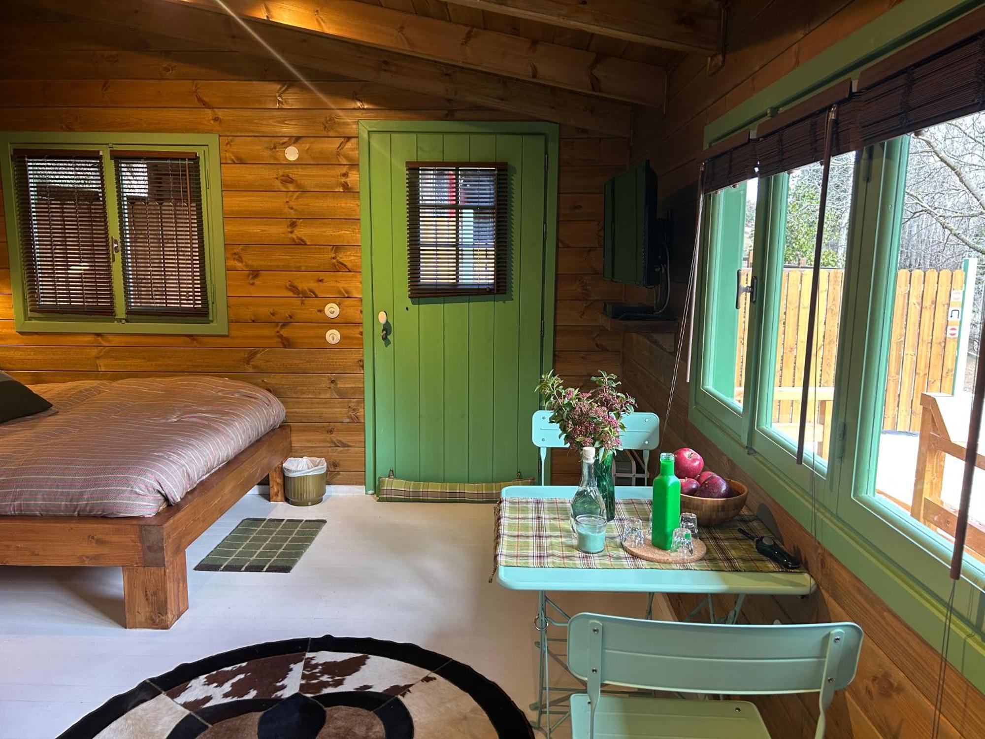 Гостьовий будинок Vasilikia Mountain Farm & Retreat Павліані Екстер'єр фото